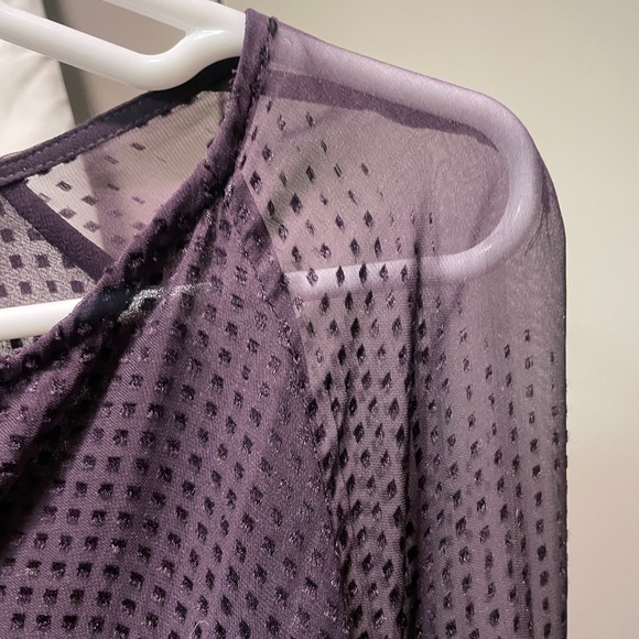 Chelsea and Walker Blouse - Picture 5 of 12